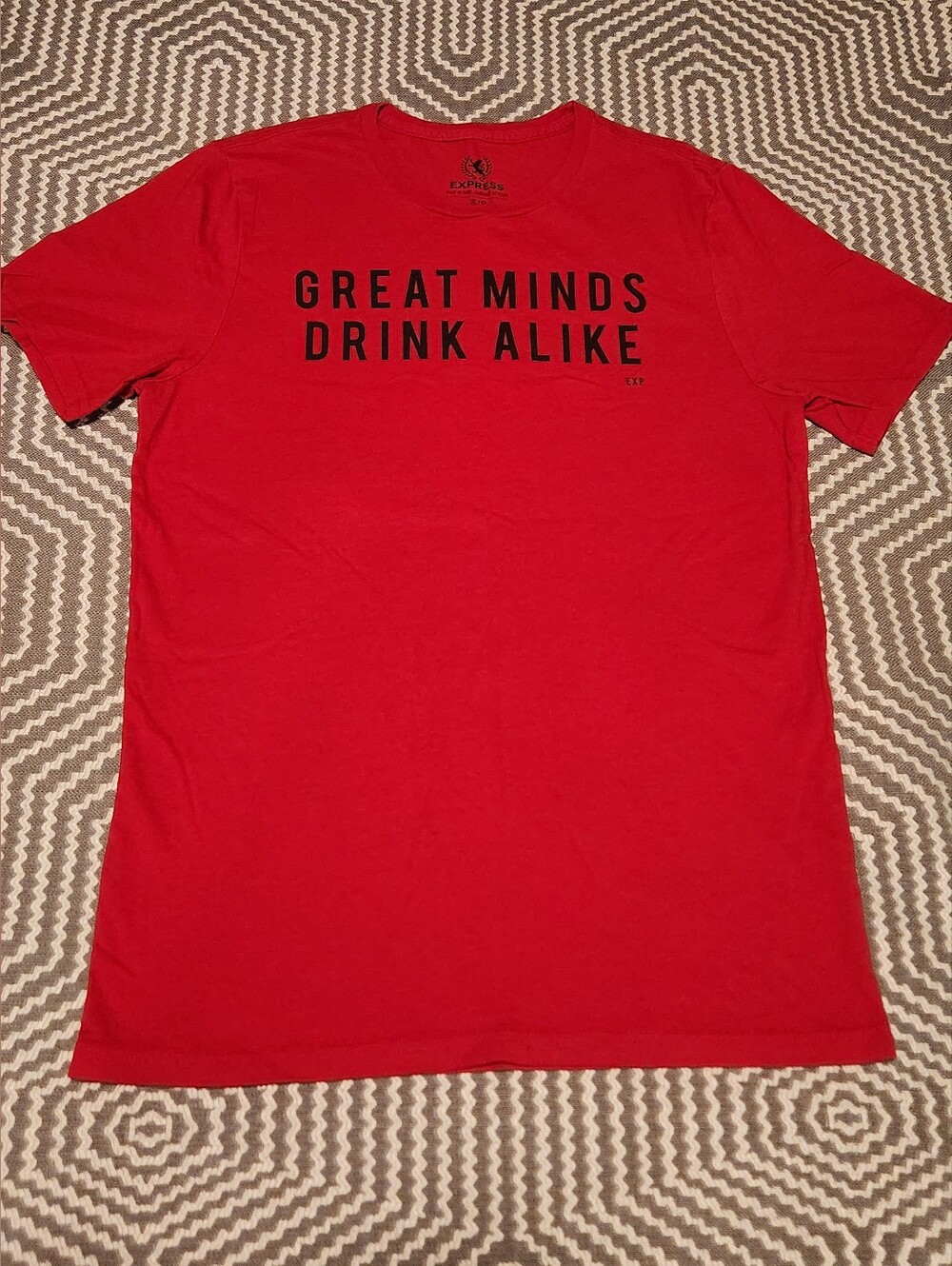 Red "Great Minds Drink Alike" Express Graphic Tee - Size Small